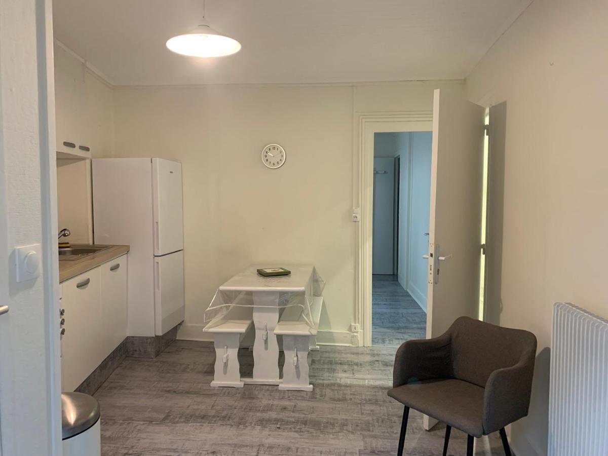 Appartement 4 Personnes, 1 Chambre, Terrasse, Wifi, Proche Du Centre La Bourboule Luaran gambar