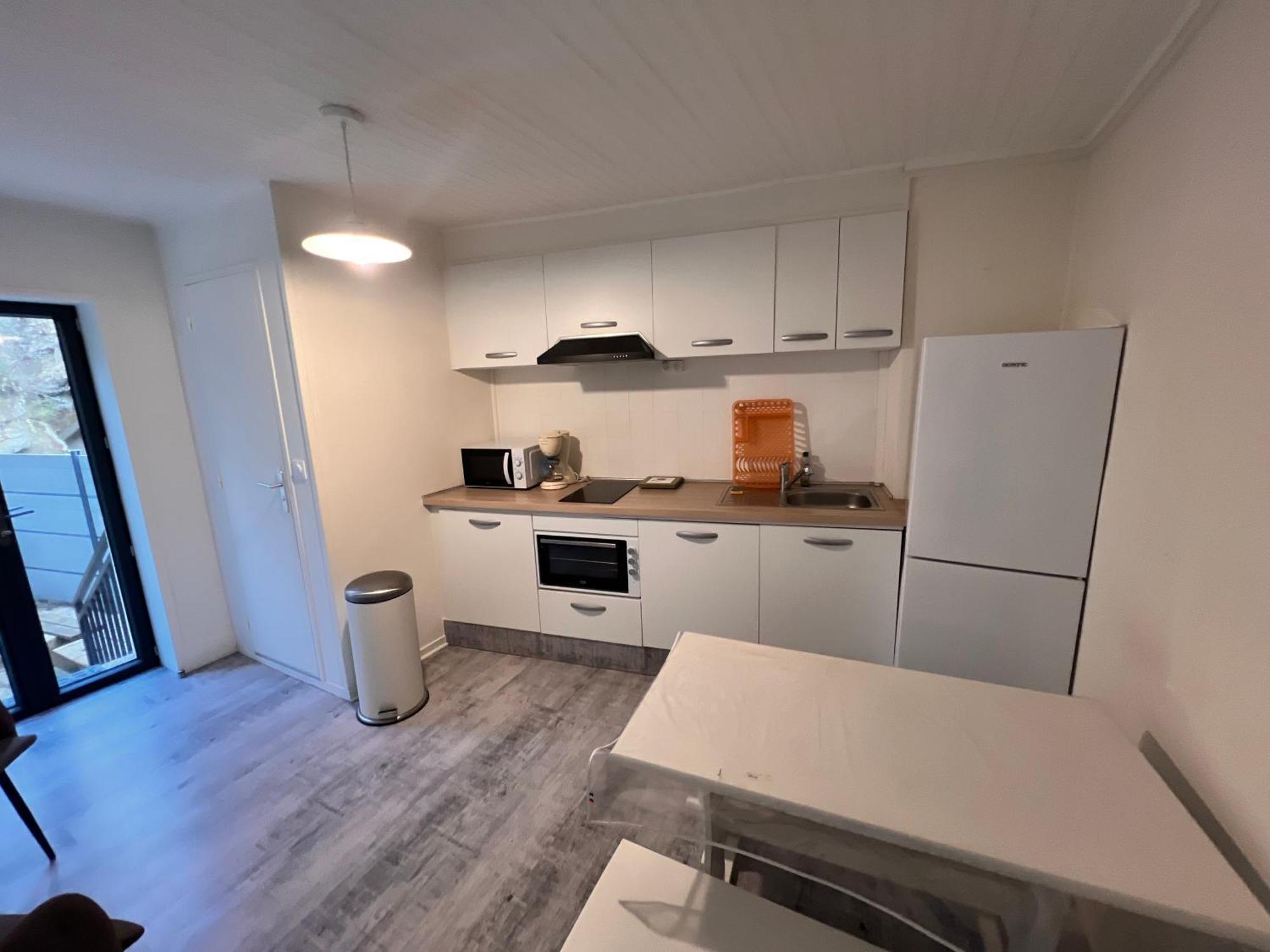 Appartement 4 Personnes, 1 Chambre, Terrasse, Wifi, Proche Du Centre La Bourboule Luaran gambar