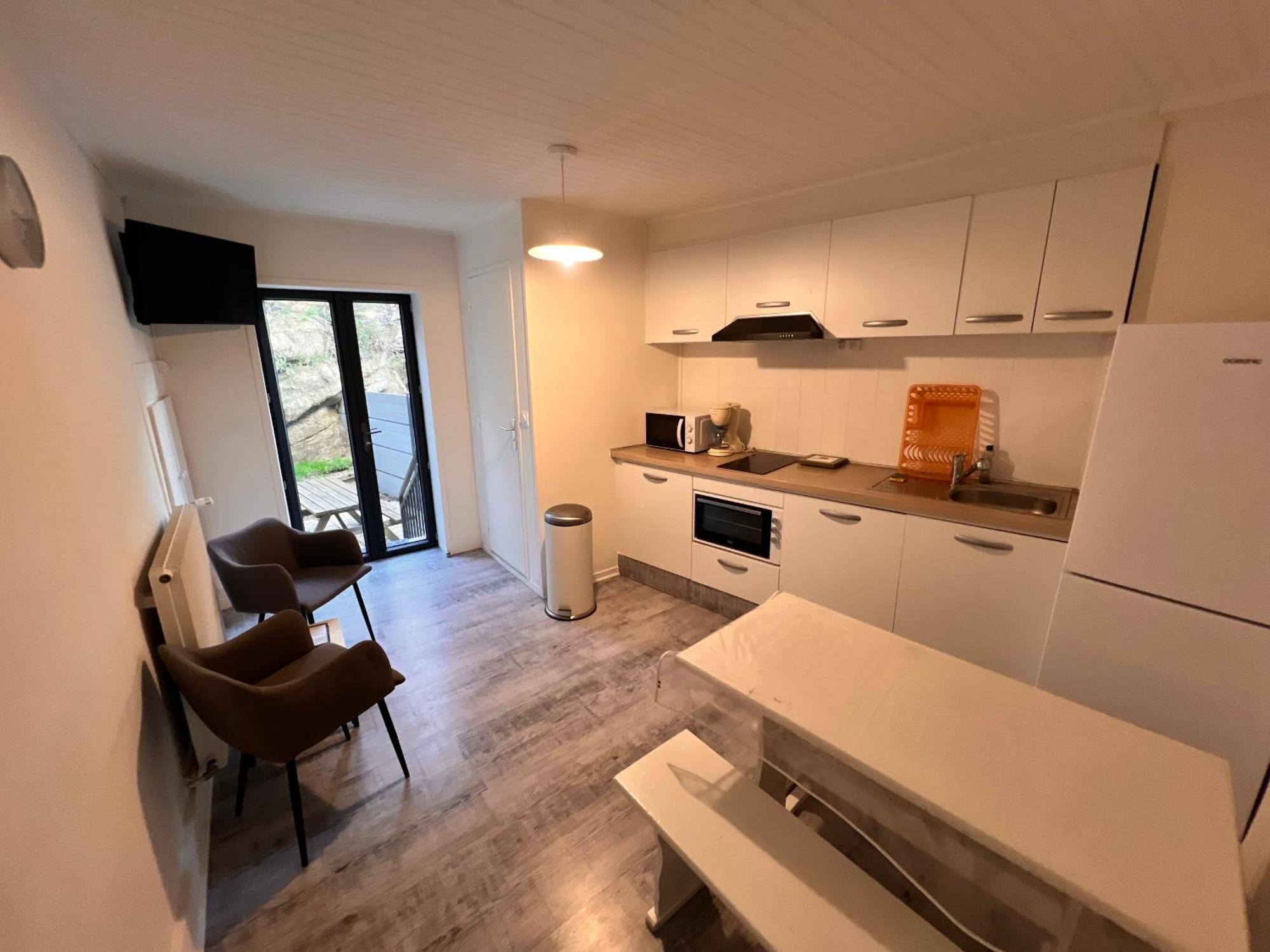 Appartement 4 Personnes, 1 Chambre, Terrasse, Wifi, Proche Du Centre La Bourboule Luaran gambar