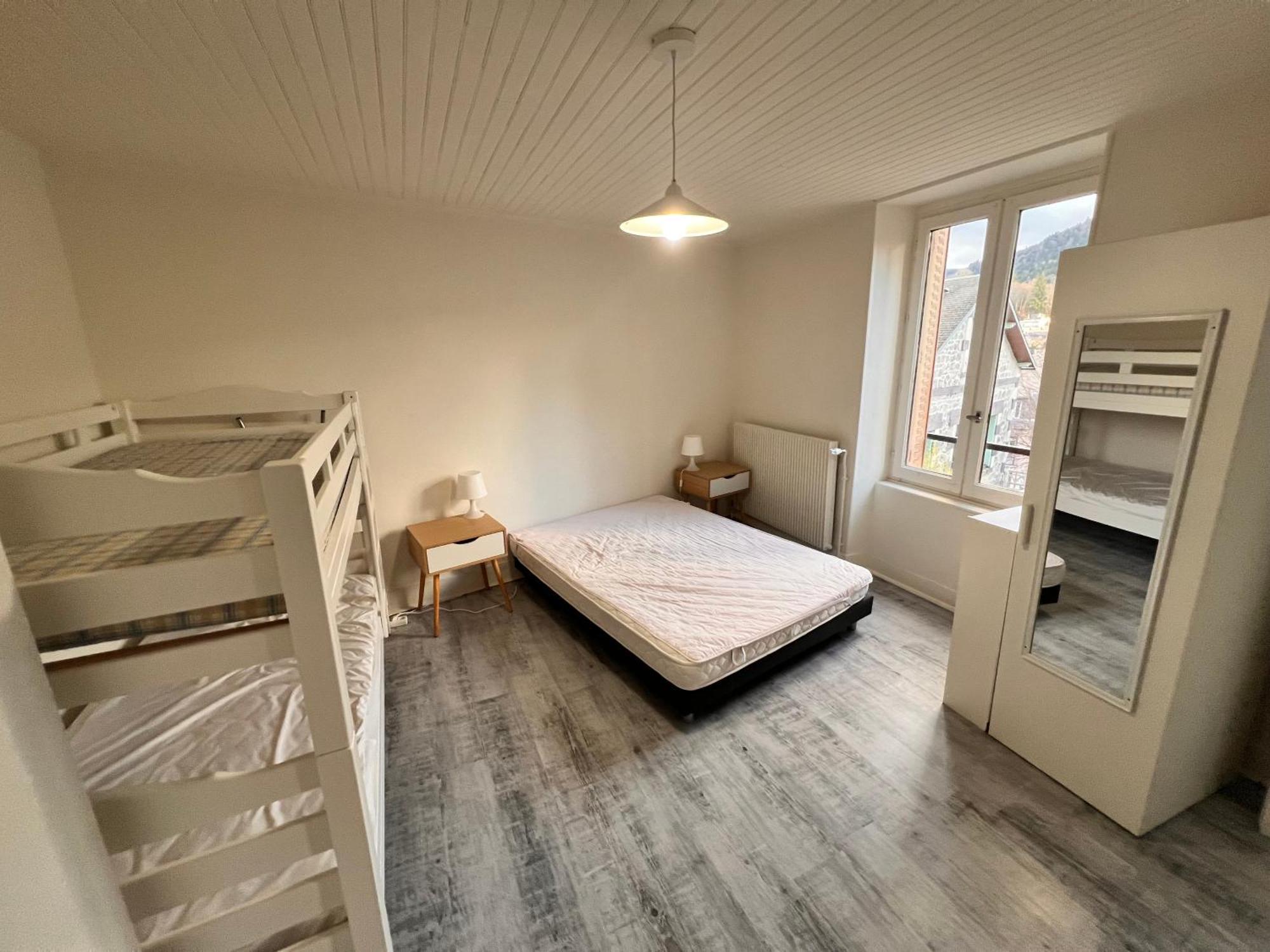 Appartement 4 Personnes, 1 Chambre, Terrasse, Wifi, Proche Du Centre La Bourboule Luaran gambar